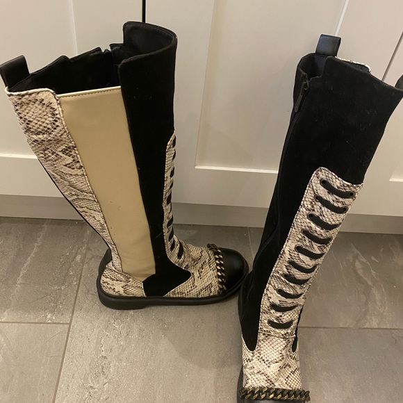 final sale Tall boots with snakeskin and chain accent - Picture 2 of 2